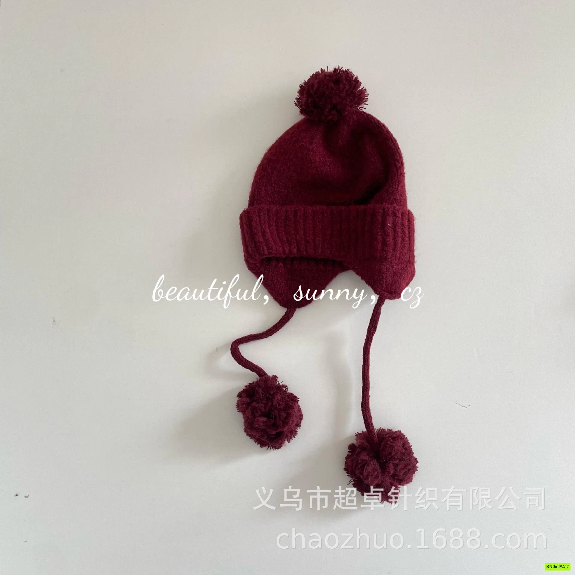 MŨ LEN TRƠN DÂY GẮN BÔNG