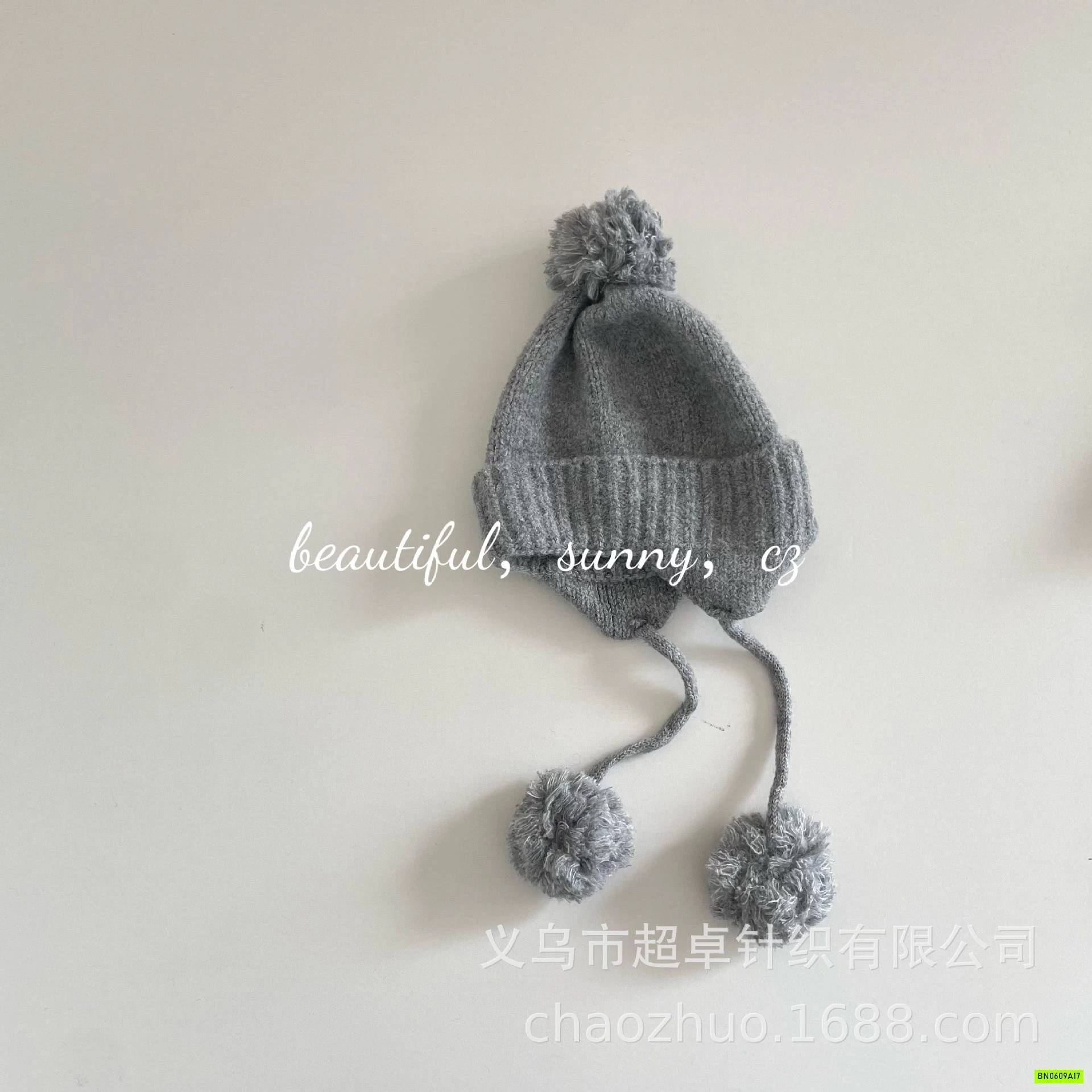 MŨ LEN TRƠN DÂY GẮN BÔNG