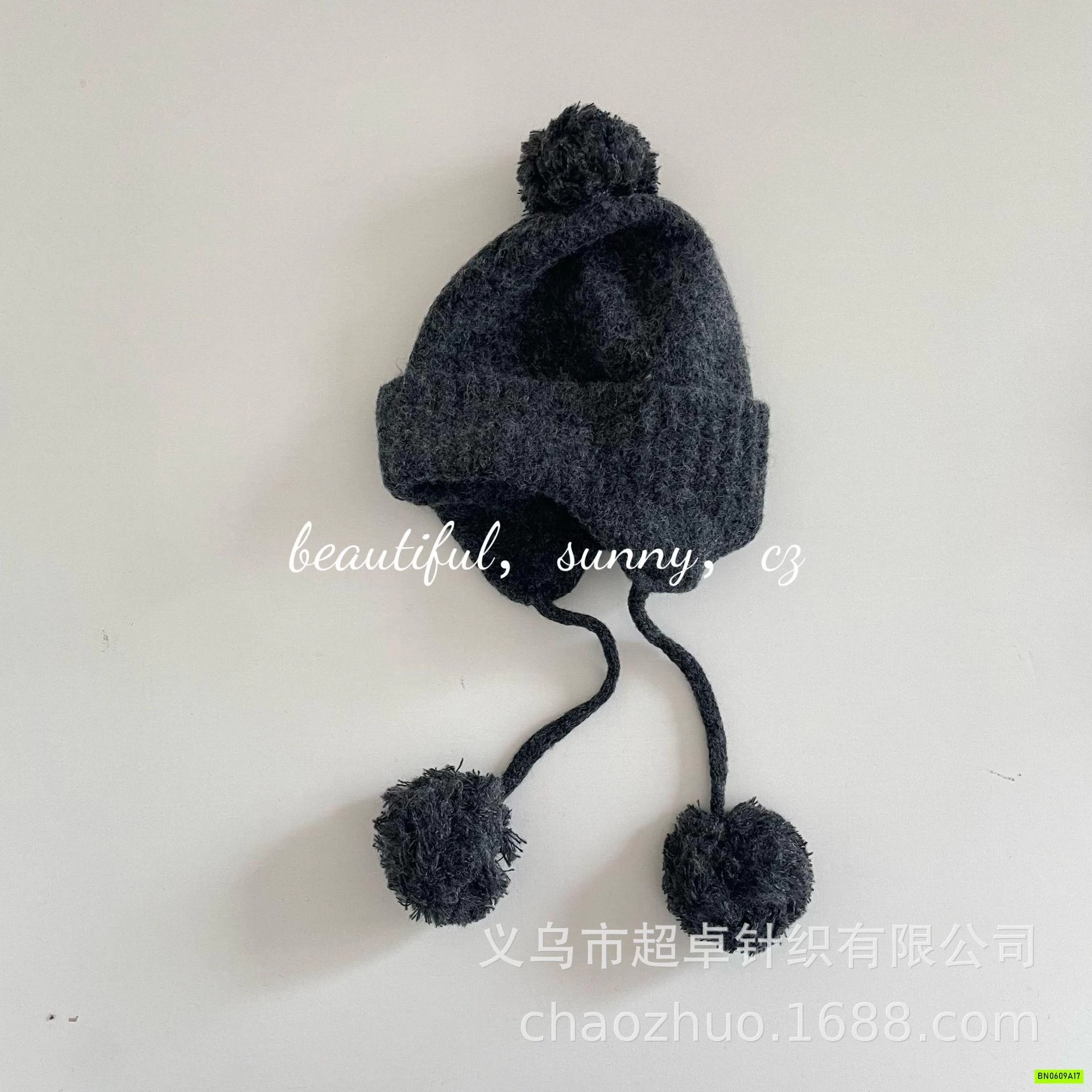 MŨ LEN TRƠN DÂY GẮN BÔNG