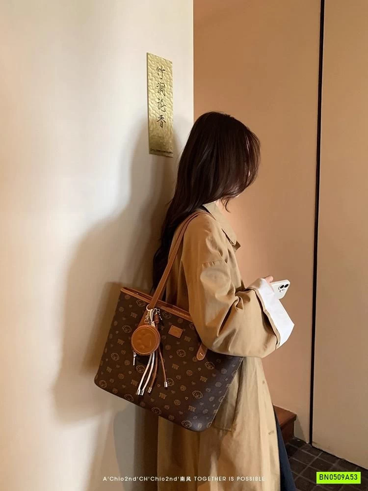 TÚI OVERSIZE CHIO2ND