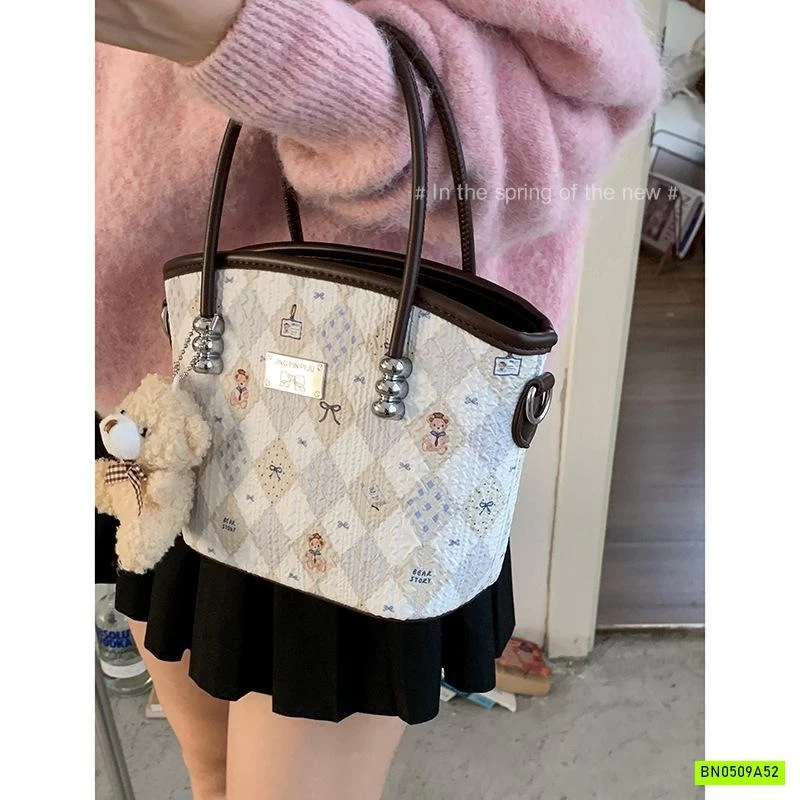 TÚI XÁCH CARO GẤU BEAR KÈM MÓC GẤU