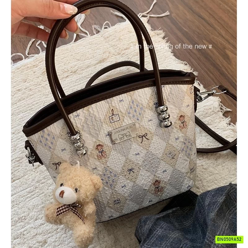 TÚI XÁCH CARO GẤU BEAR KÈM MÓC GẤU