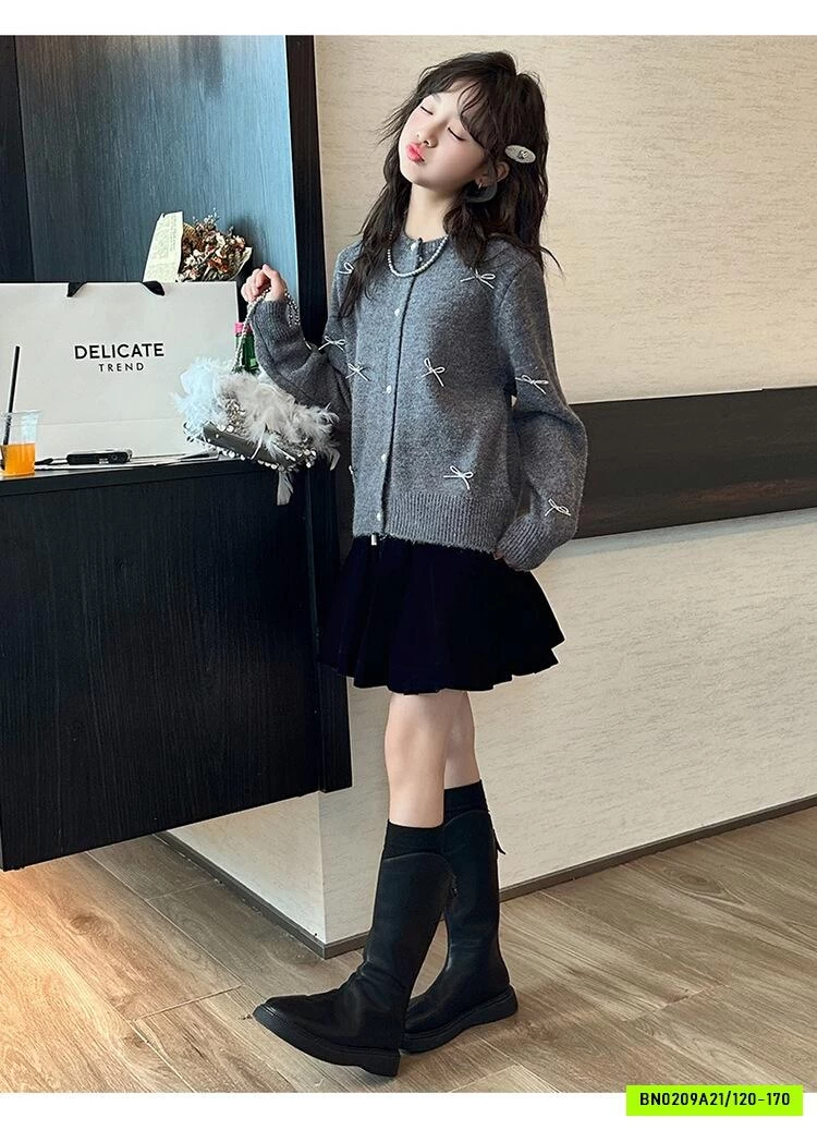 LEN XÁM GẮN NƠ MIX CV XẾP LY ĐEN