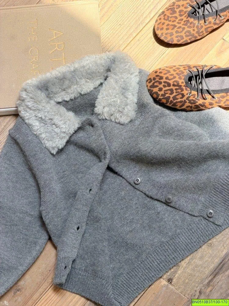 ÁO LEN CỔ LÔNG AMBB