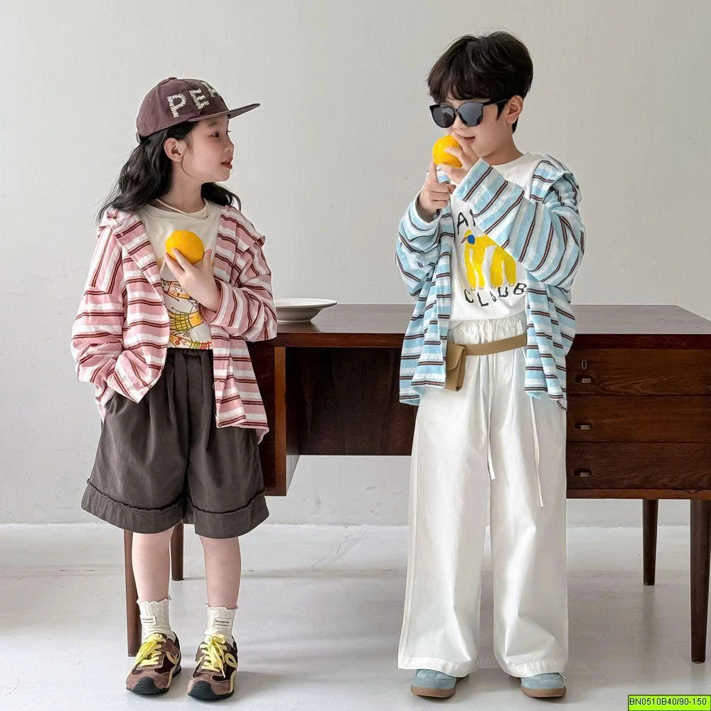 ÁO KHOÁC KẺ NGANG LIỀN MŨ