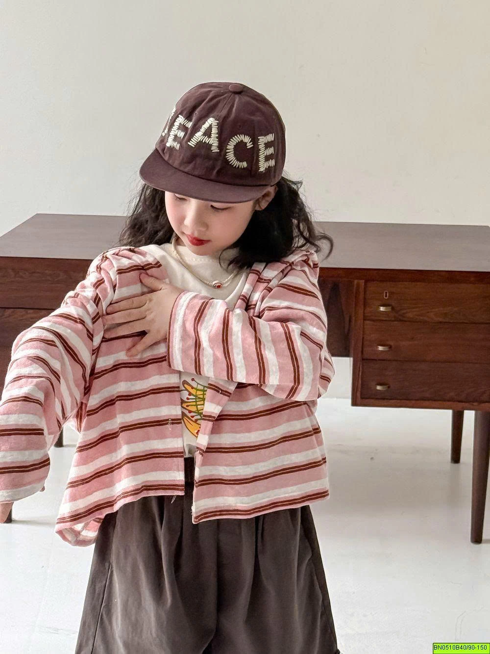 ÁO KHOÁC KẺ NGANG LIỀN MŨ