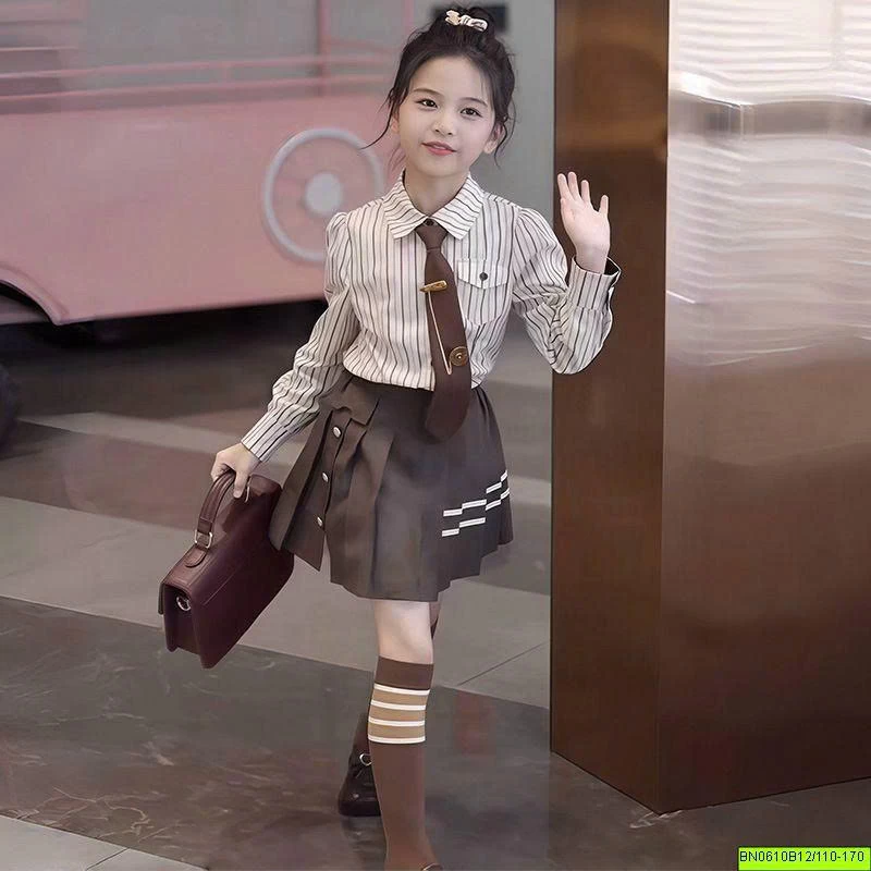 SÉT ÁO SƠ MI SỌC MIX CHÂN VÁY XẾP LY KẺ NGANG