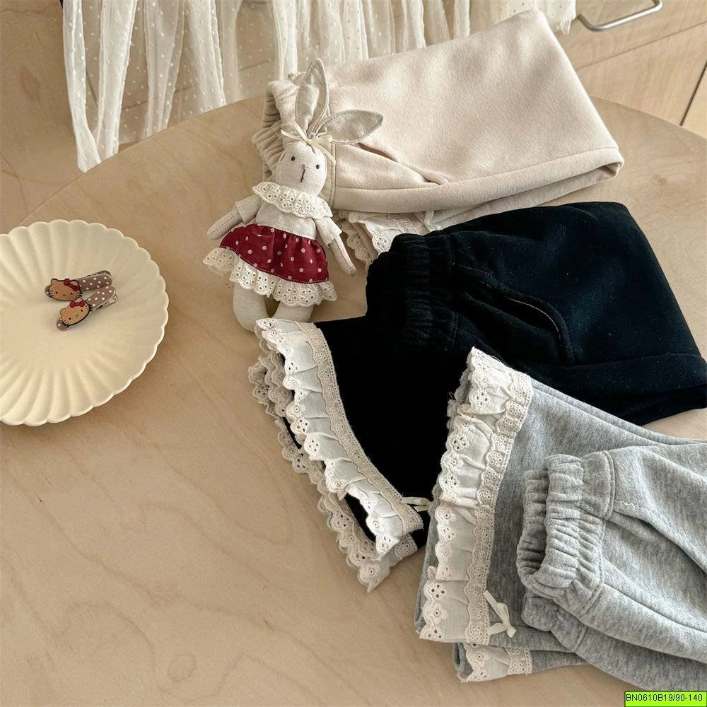 QUẦN LEGGING LOE VIỀN REN