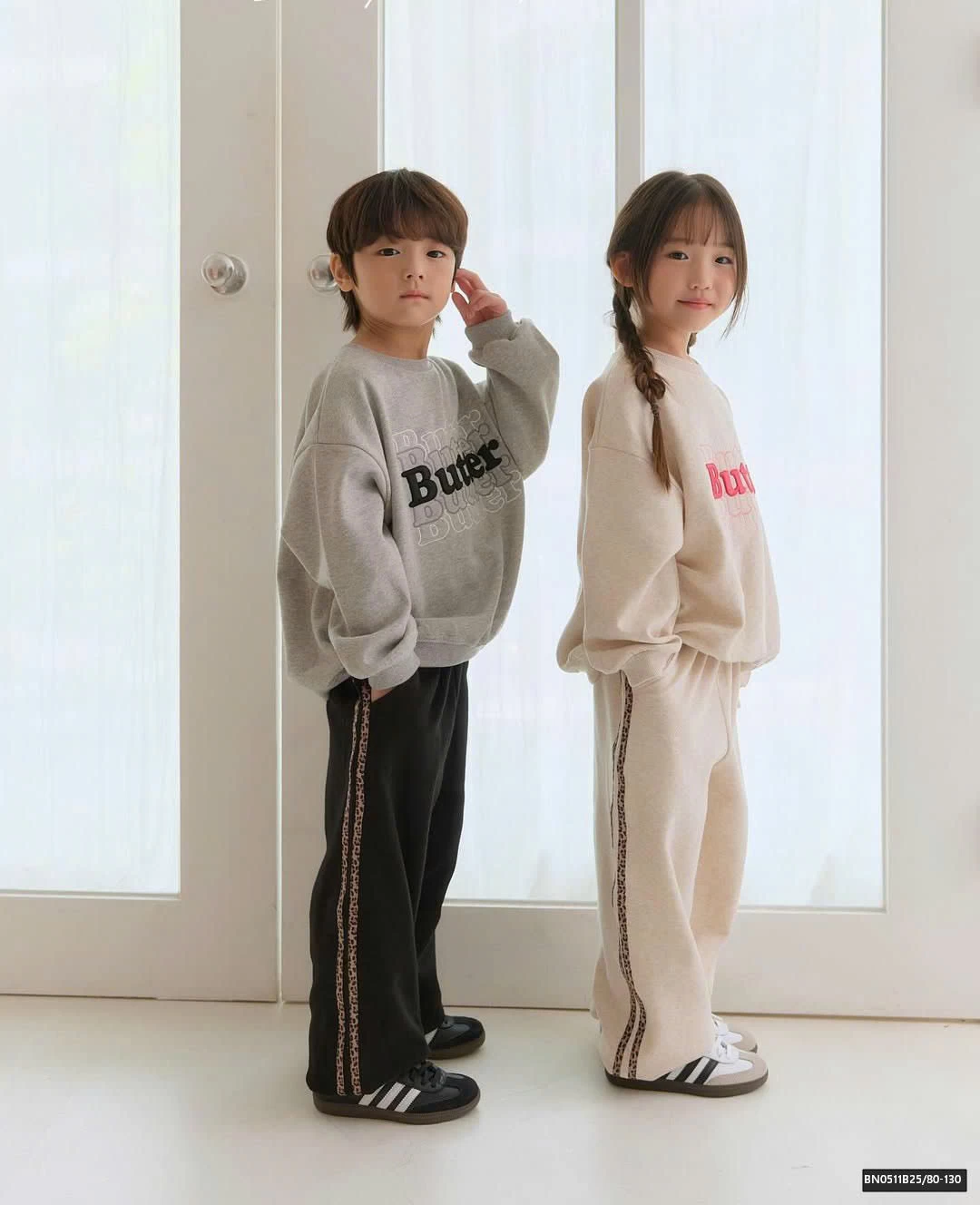 ÁO NỈ CHỮ BUTTER