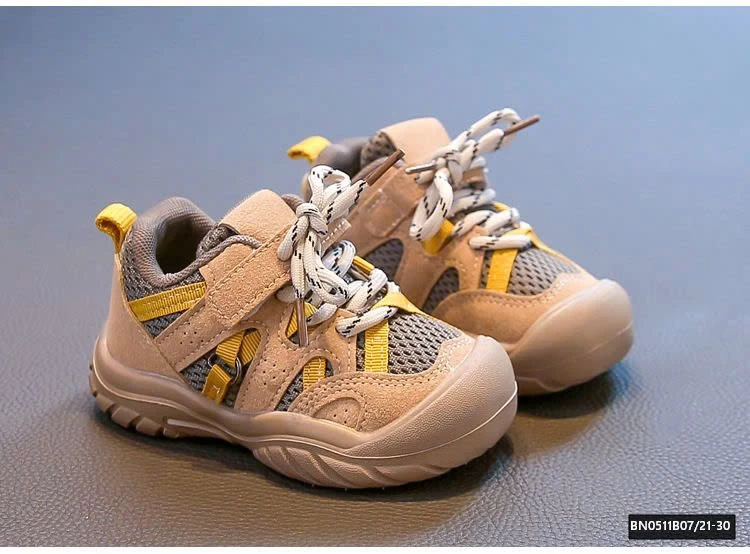 GIÀY THỂ THAO PHỐI MÀU CÁ TÍNH