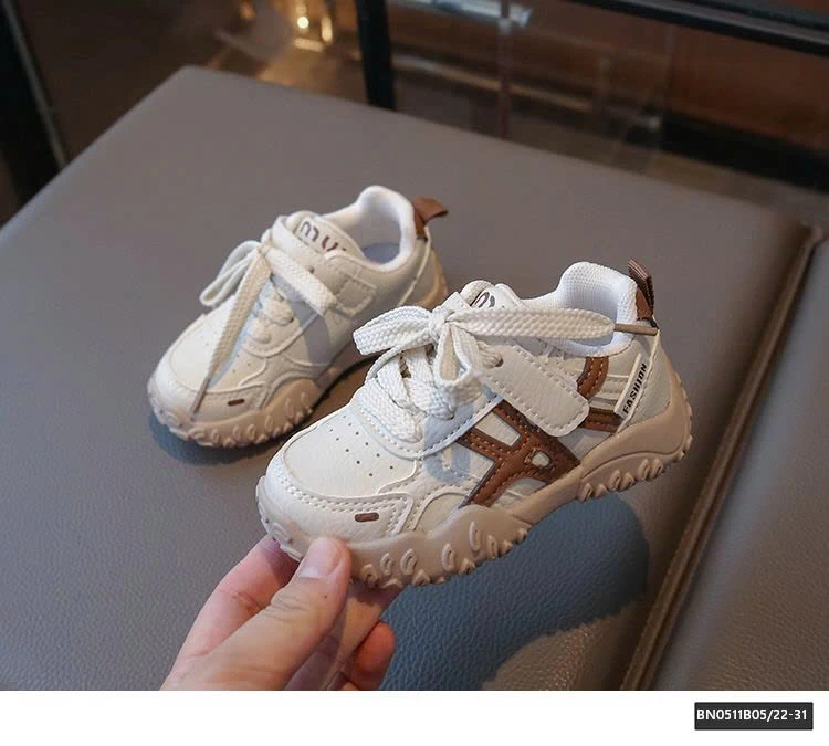 GIÀY THỂ THAO FASHION 2025