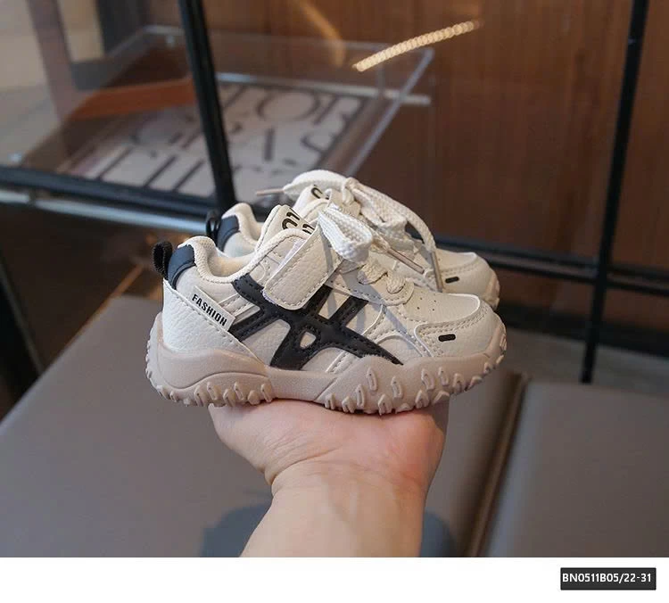 GIÀY THỂ THAO FASHION 2025