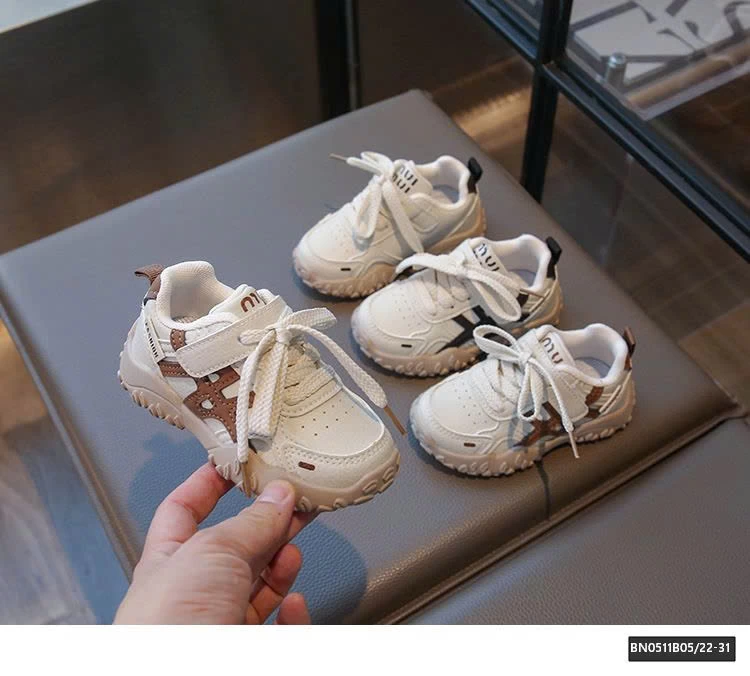 GIÀY THỂ THAO FASHION 2025