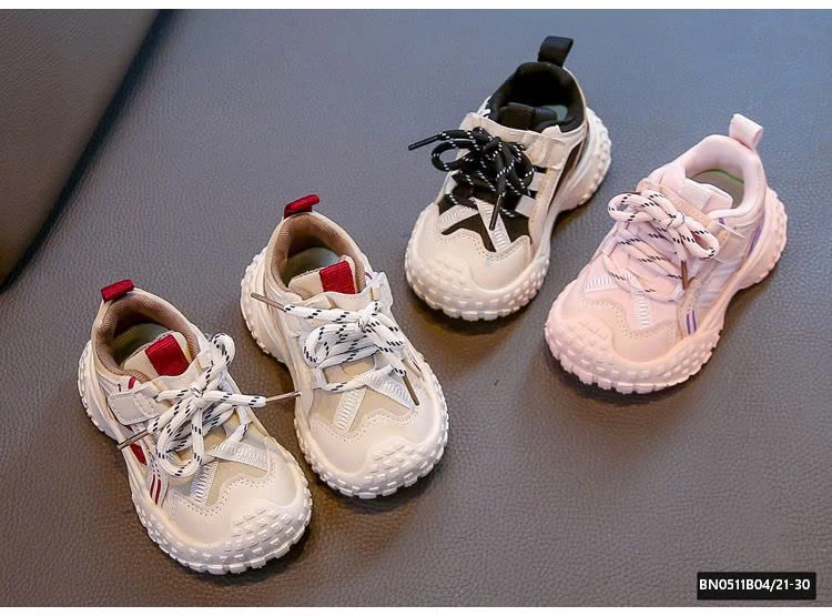 GIÀY THỂ THAO ĐẾ ĐINH NHÍ