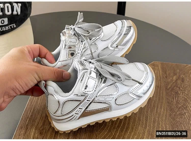 GIÀY THỂ THAO PHỐI BẠC