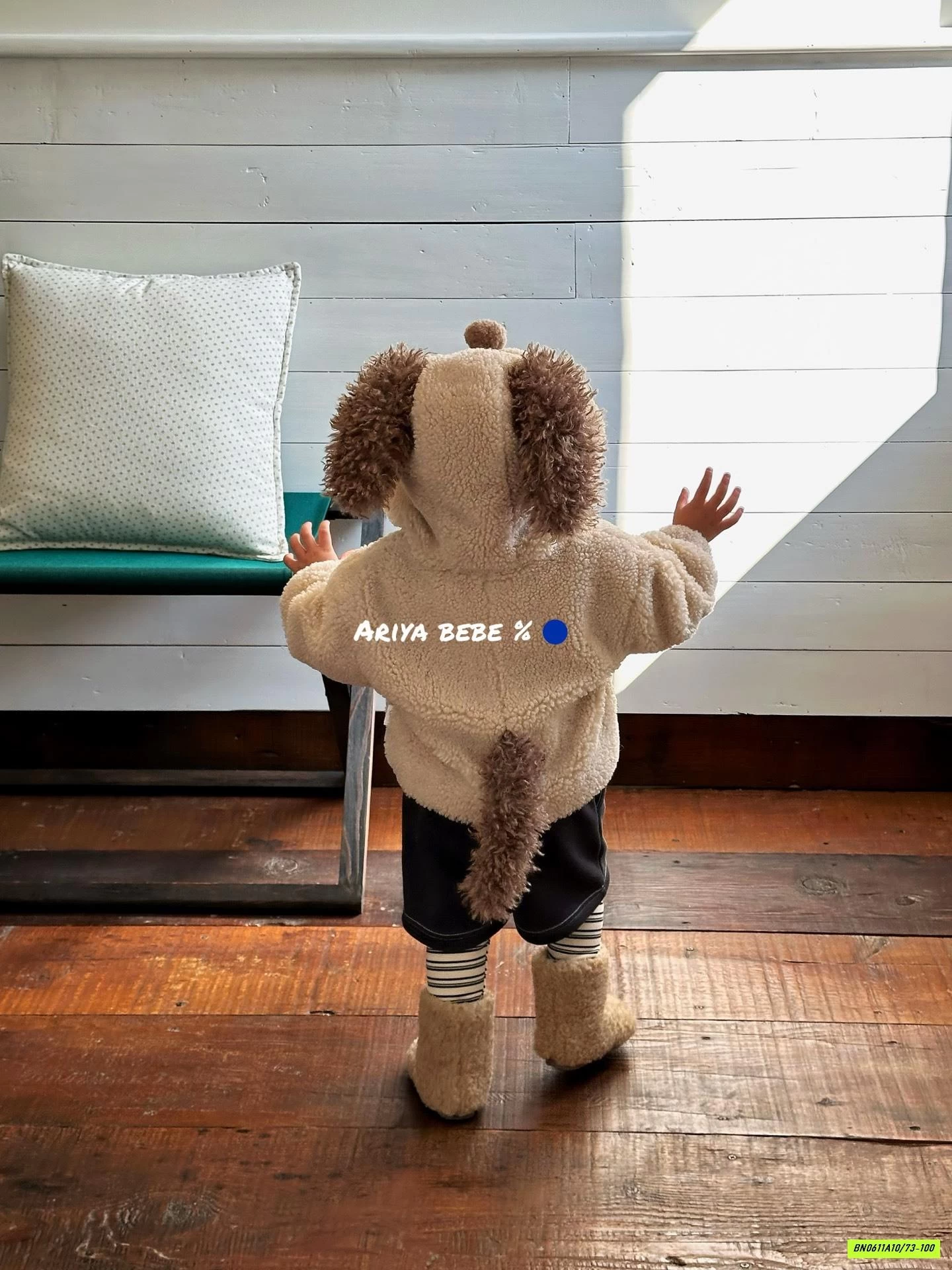 KHOÁC LÔNG CỪU TAI NÂU