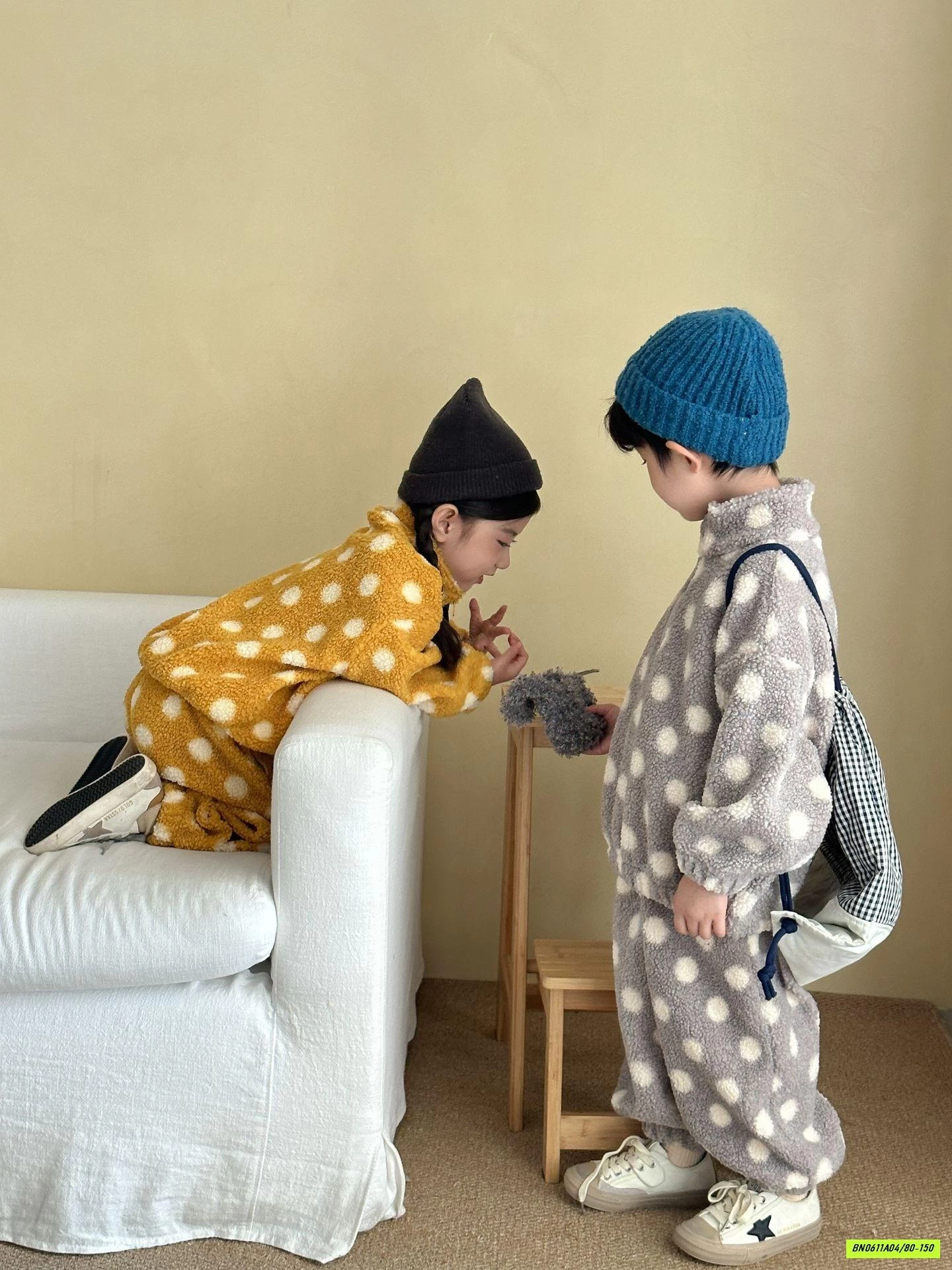 BỘ KHOÁC LÔNG CỪU CHẤM BI CHUCHU