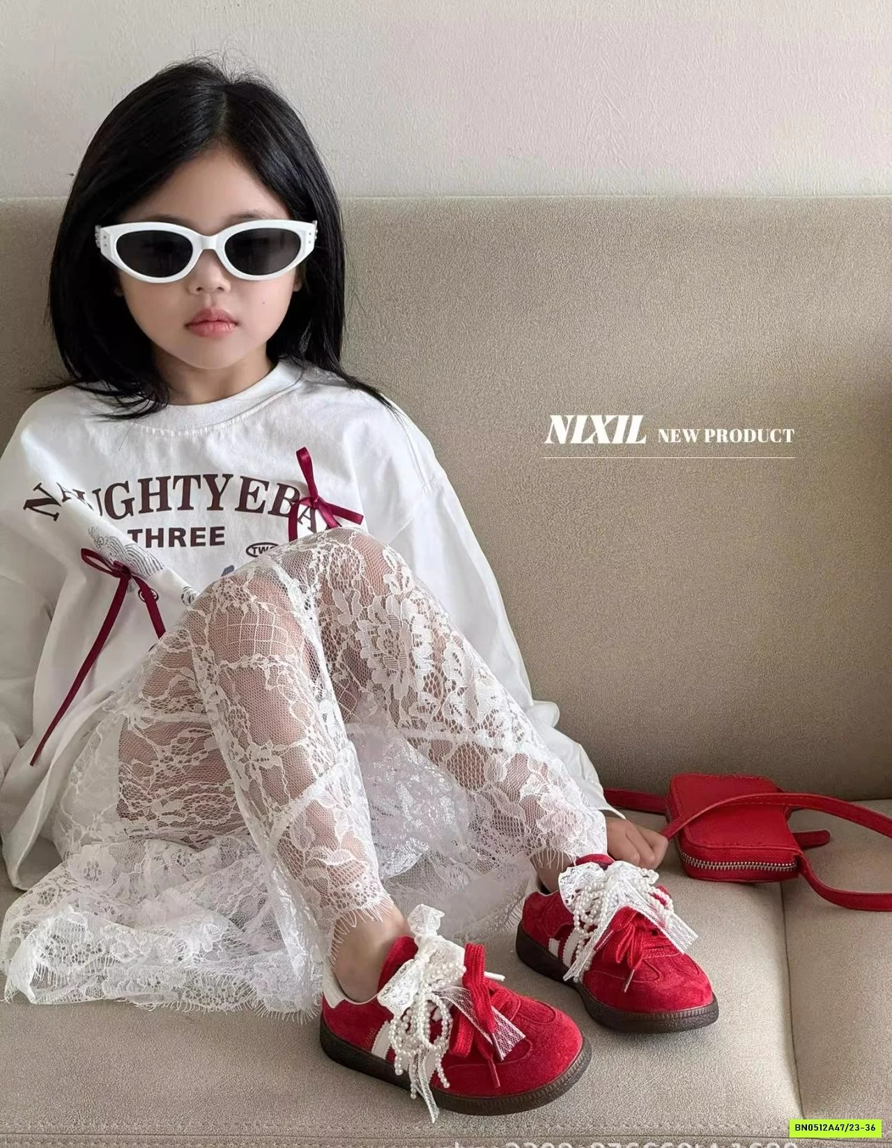 GIÀY THỂ THAO 3 SỌC PHỐI REN NƠ