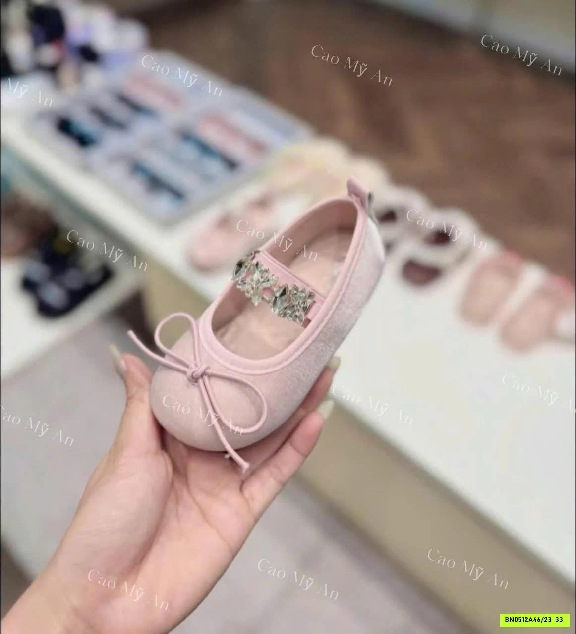 GIÀY BÚP BÊ QUAI GẮN ĐÁ