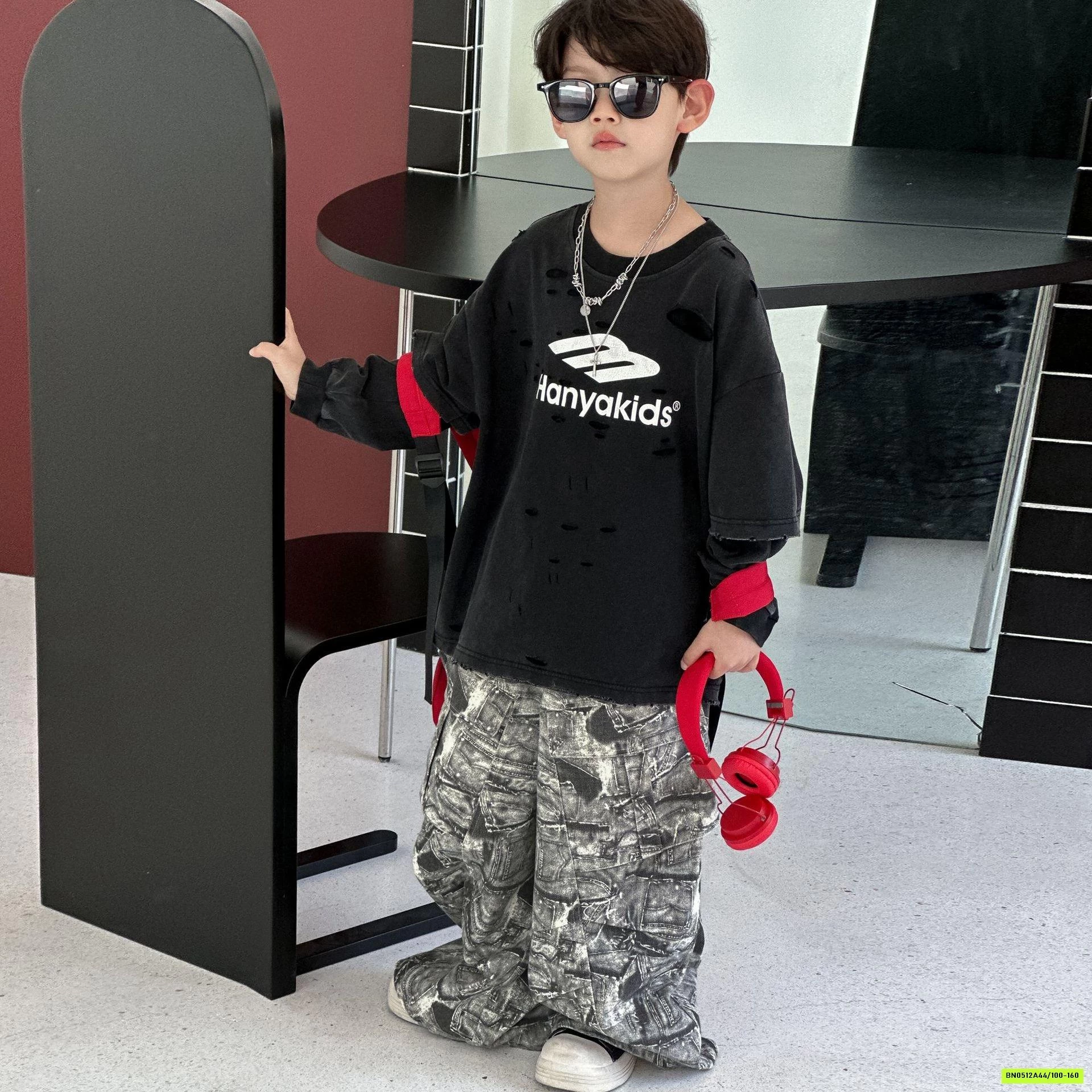 QUẦN TÚI HỘP HỌA TIẾT ĐỘC LẠ