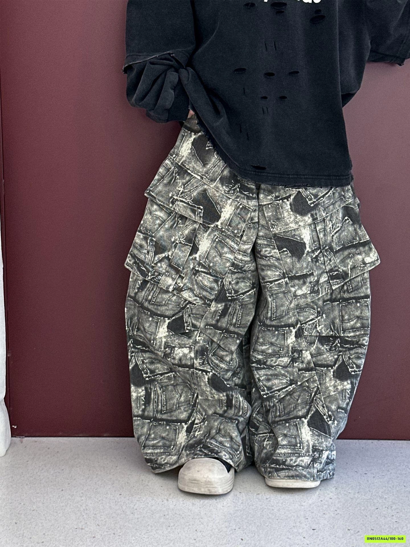 QUẦN TÚI HỘP HỌA TIẾT ĐỘC LẠ