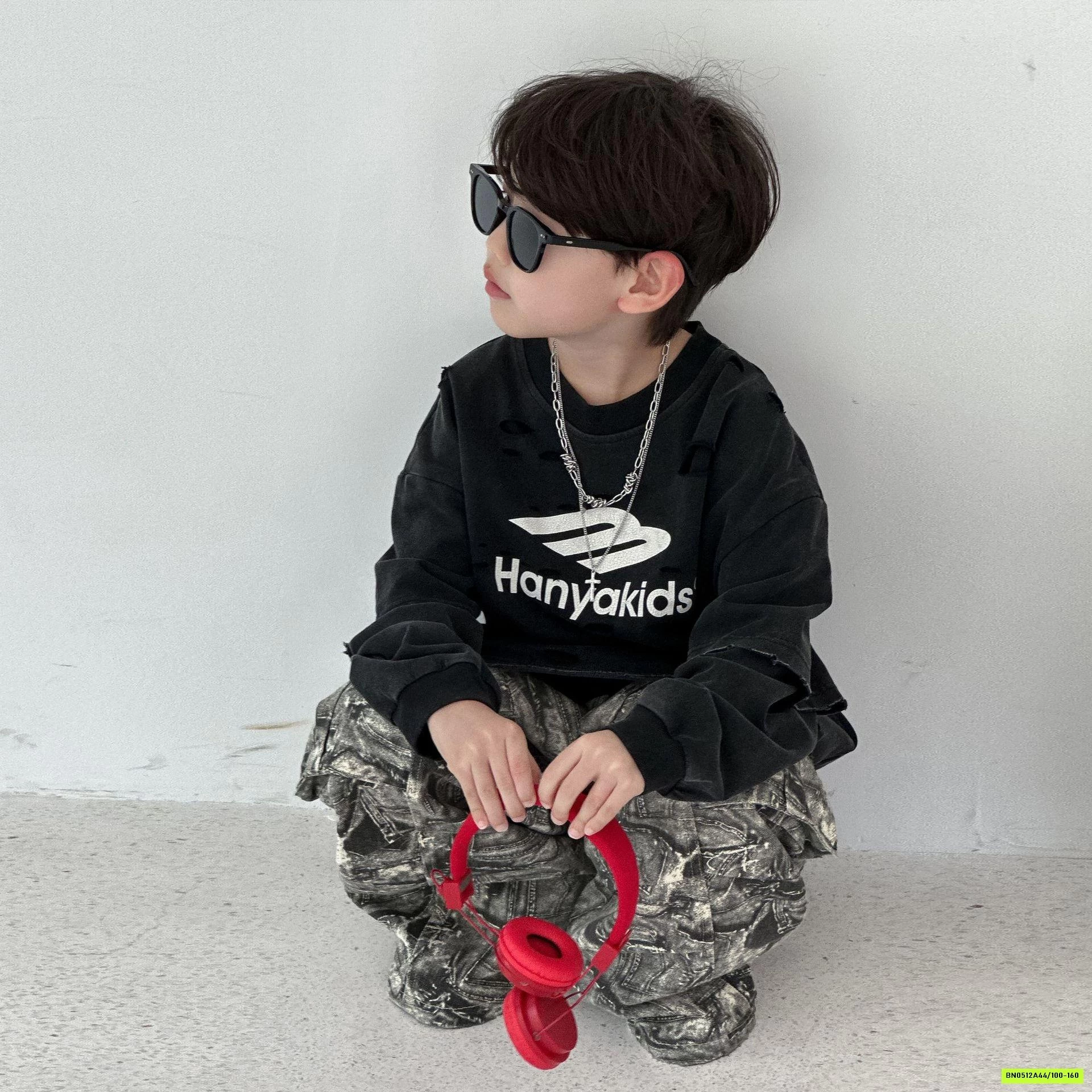 QUẦN TÚI HỘP HỌA TIẾT ĐỘC LẠ