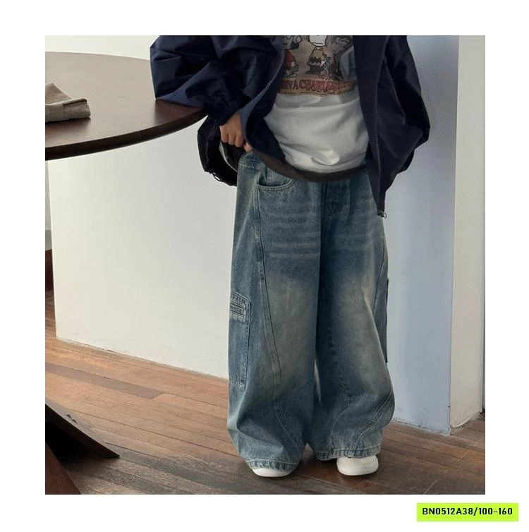 JEANS SUÔNG GÂN CHÉO TÚI ÉP