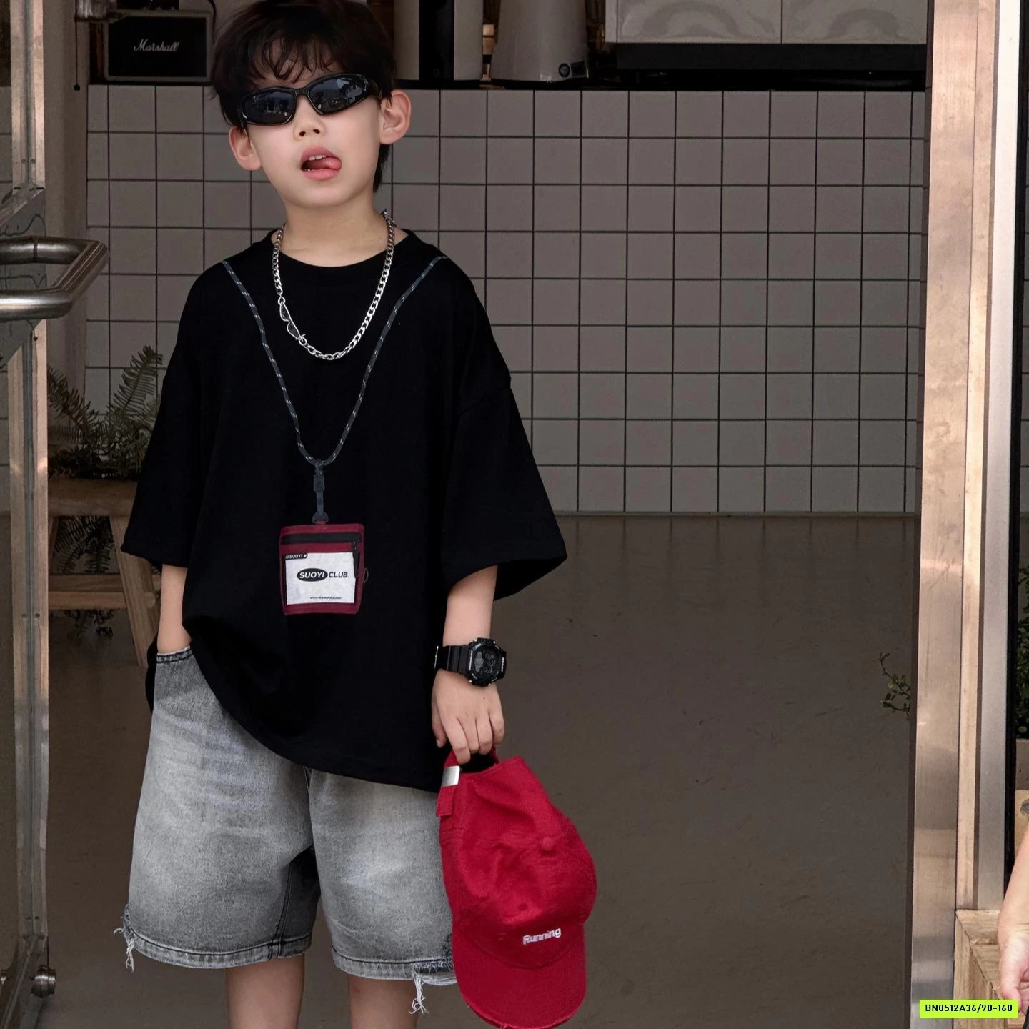 SHORT JEANS ĐEN BẠC MÀU RÁCH GỐI FANSHU