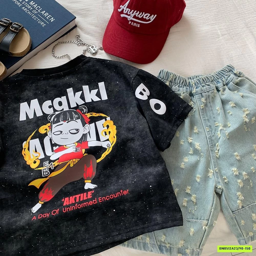 ÁO THUN ĐEN NATRA BLING