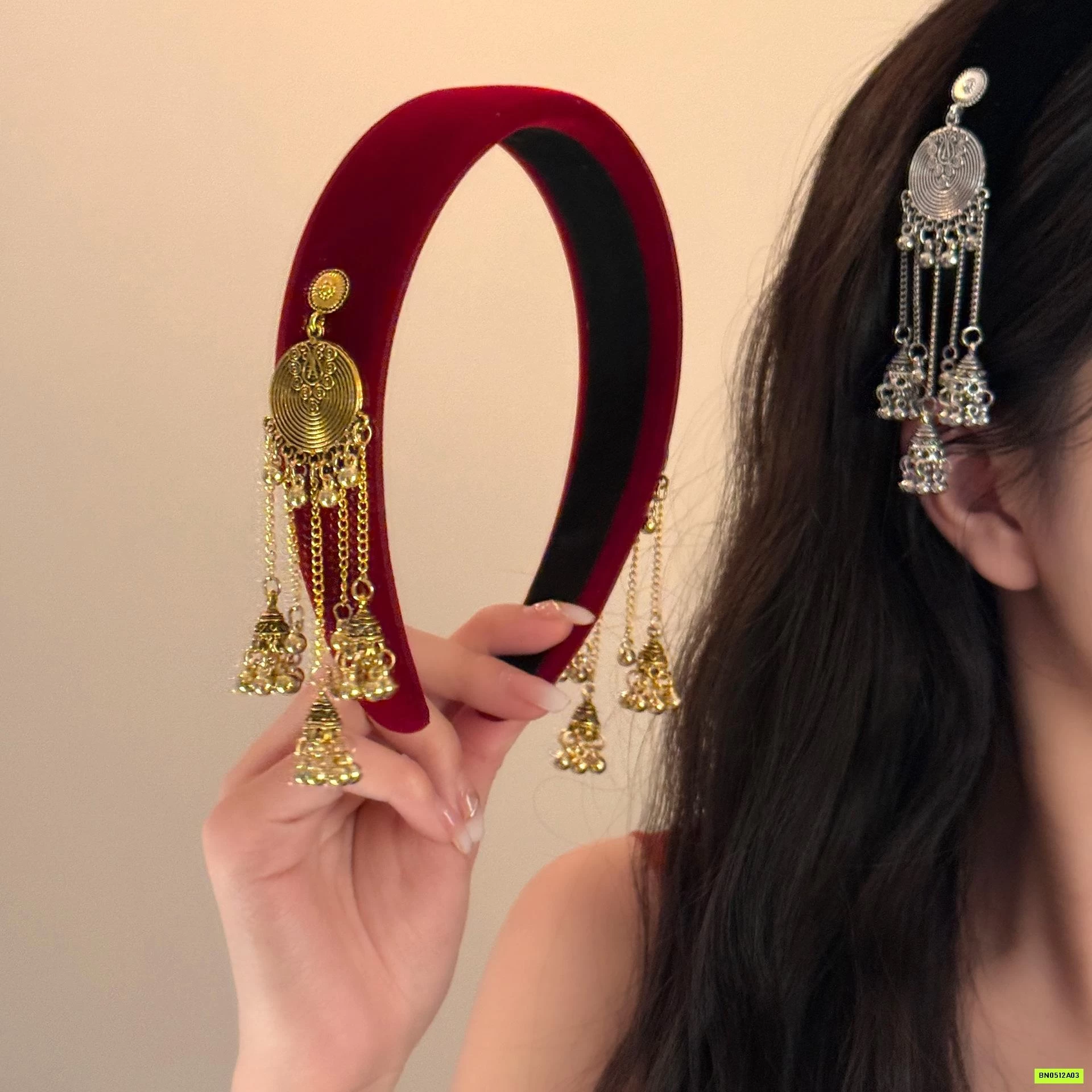 BỜM NHUNG CHUÔNG PHONG CÁCH DÂN TỘC