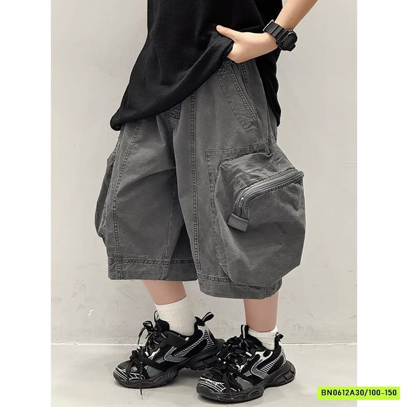 SHORT JEANS ĐEN TÚI HỘP KHÓA