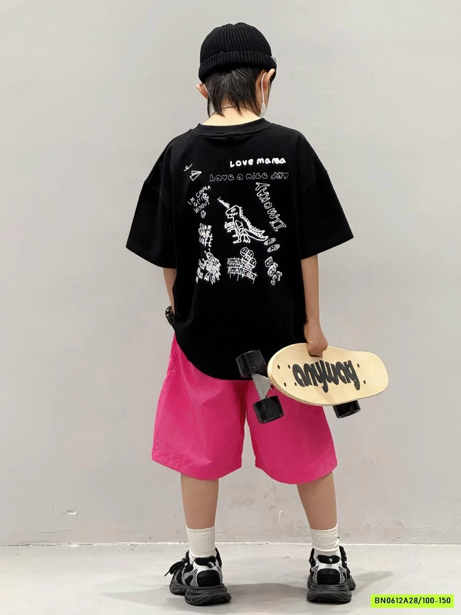 ÁO THUN ĐEN IN KHỦNG LONG Ở LƯNG