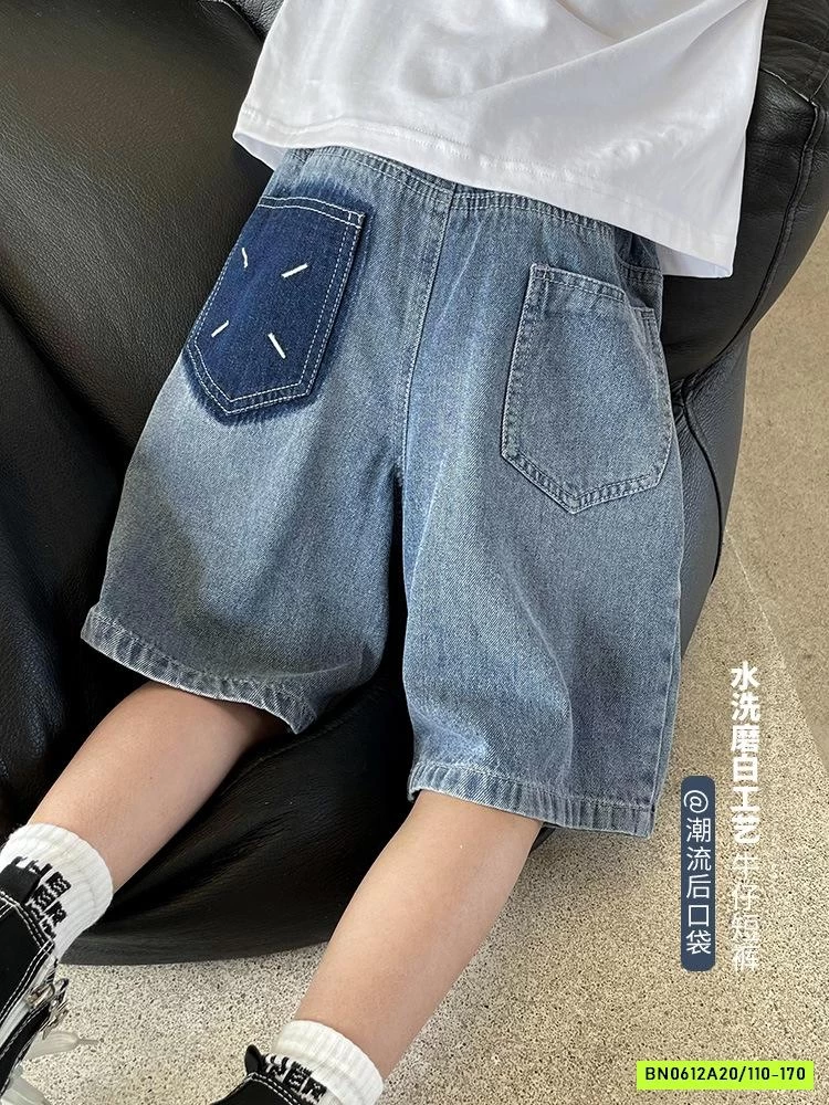 SHORT JEANS PHỐI MÀU TÚI SAU