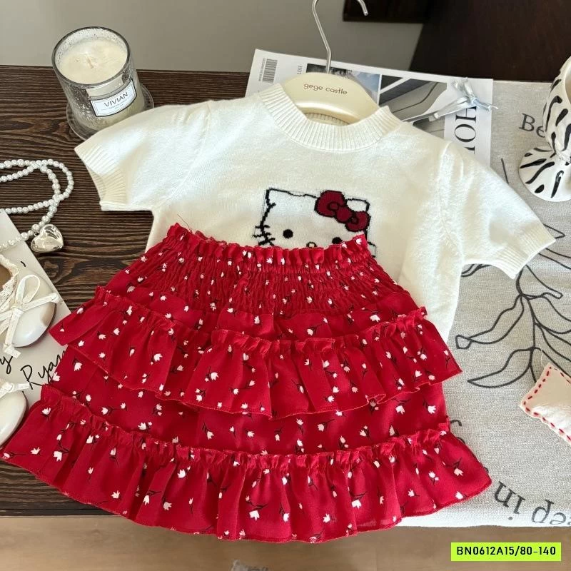 MONTOGHI KITTY MIX CV ĐỎ CHẤM BI