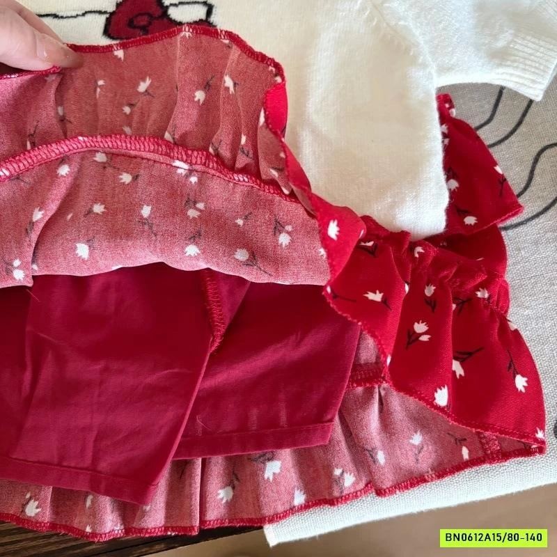 MONTOGHI KITTY MIX CV ĐỎ CHẤM BI