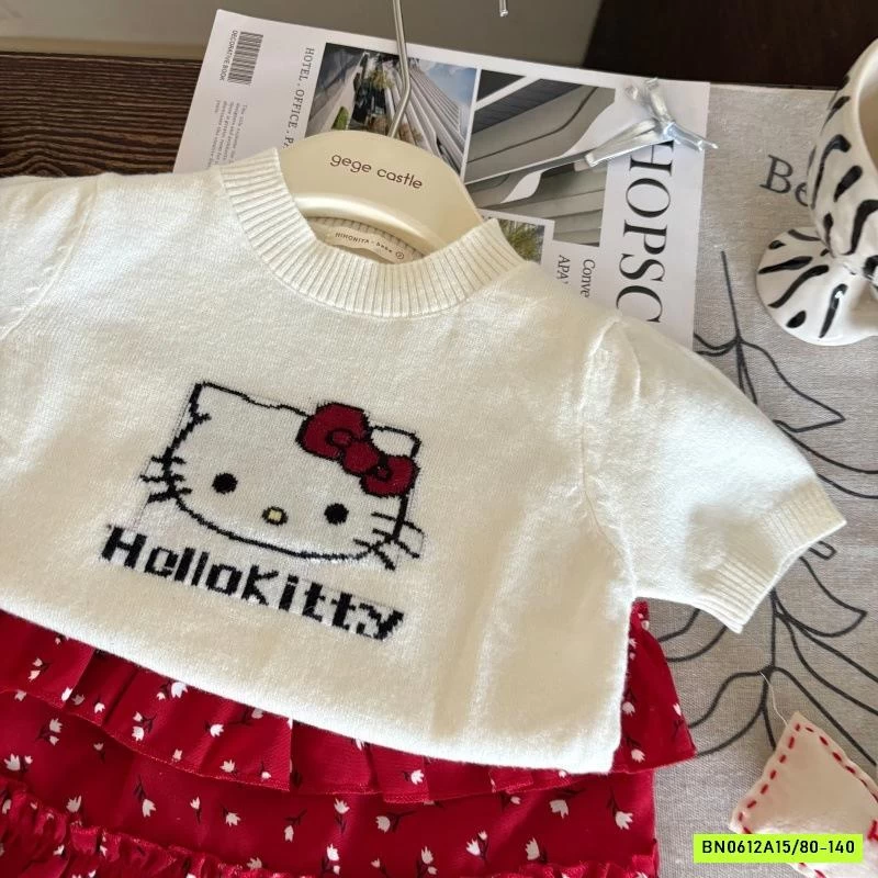 MONTOGHI KITTY MIX CV ĐỎ CHẤM BI