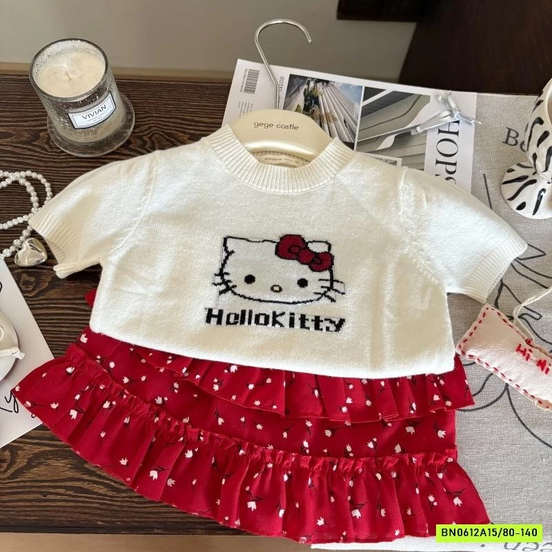 MONTOGHI KITTY MIX CV ĐỎ CHẤM BI