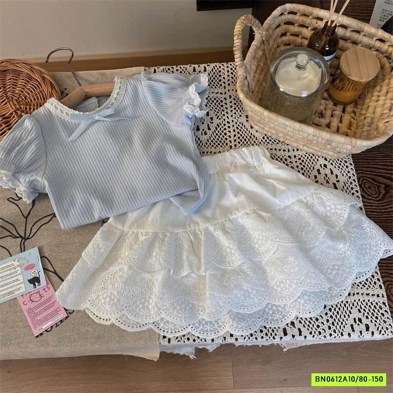 MONTOGHI XANH MIX CV TRẮNG