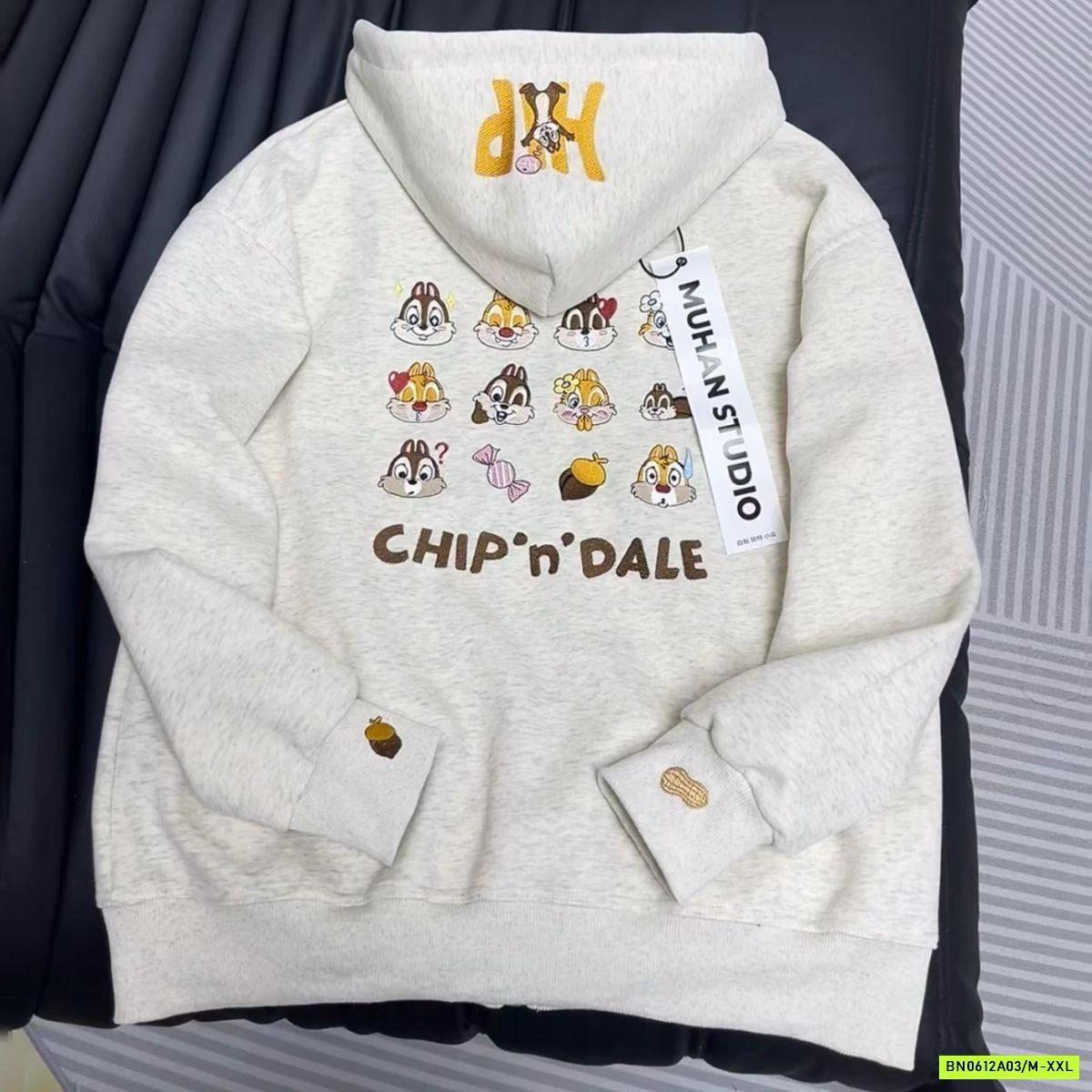 KHOÁC NỈ THÊU HÌNH LƯNG