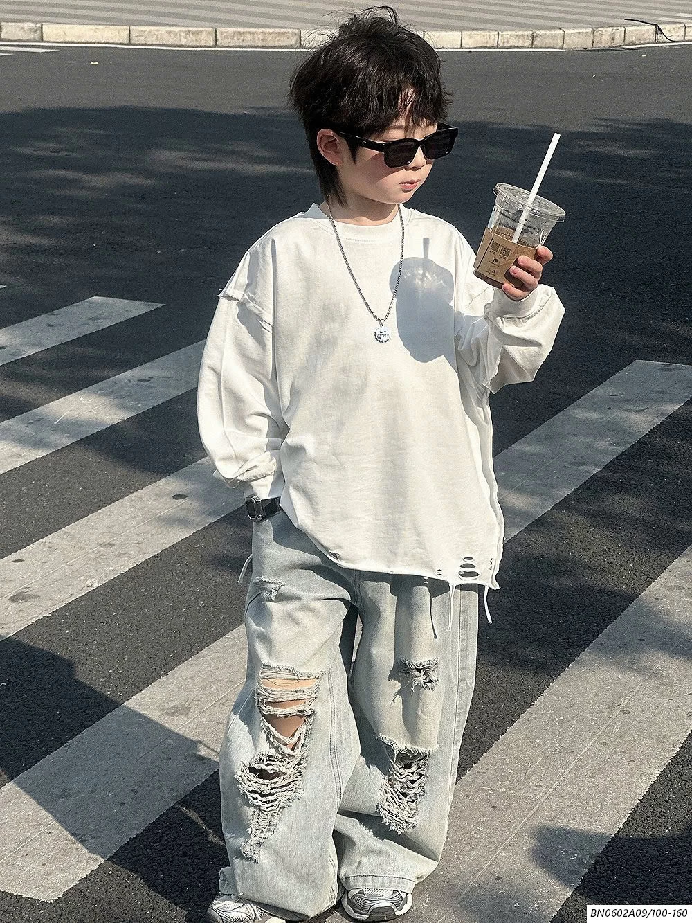 JEANS SUÔNG RÁCH AFTERMEE