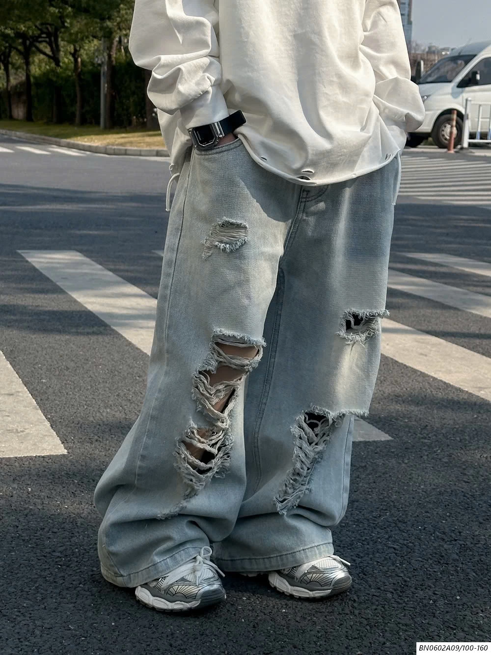 JEANS SUÔNG RÁCH AFTERMEE