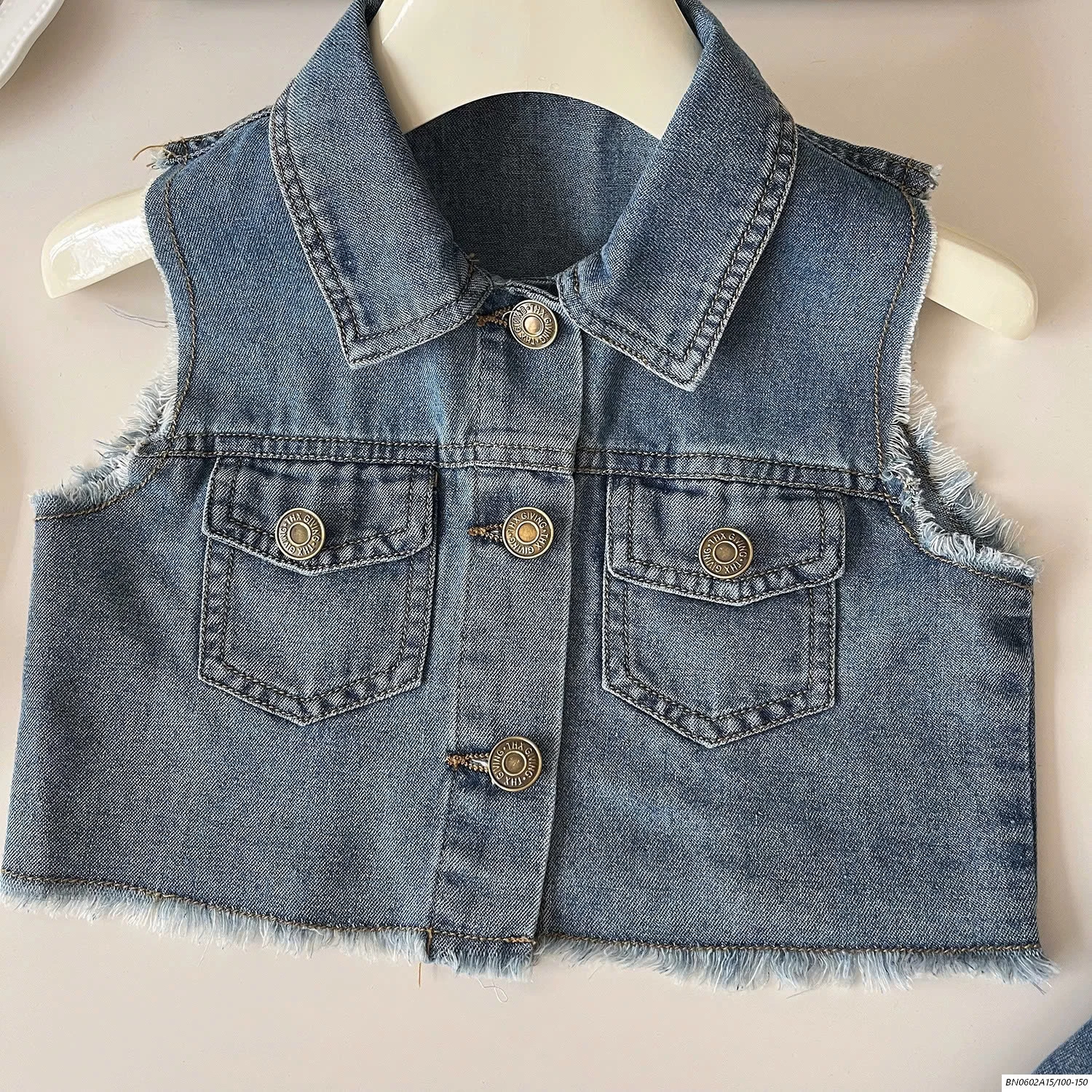 SÉT ĐẦM JEANS 2 CHI TIẾT TUA RUA