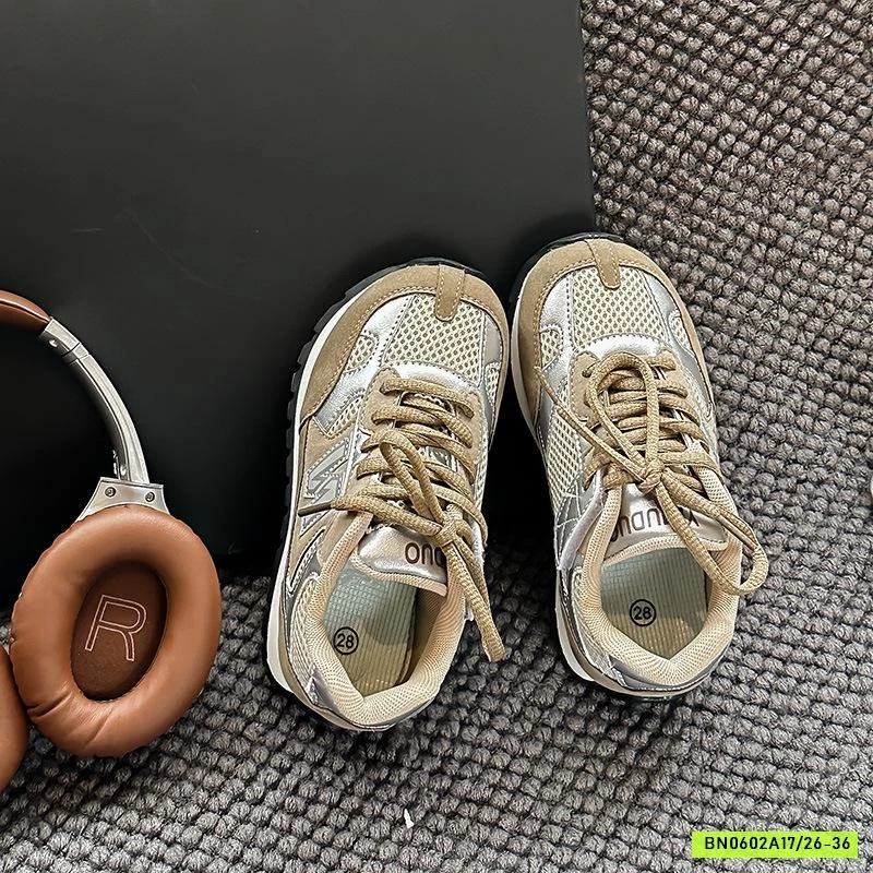 GIÀY LƯỚI THOÁNG KHÍ CHỮ N