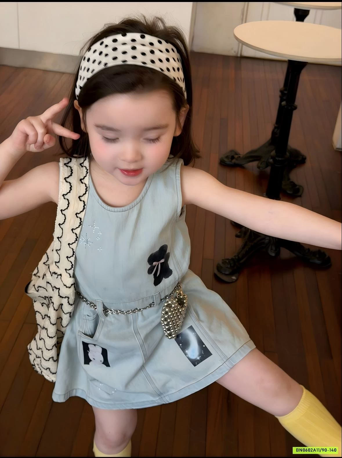 ĐẦM DENIM SÁT NÁCH IN GẤU