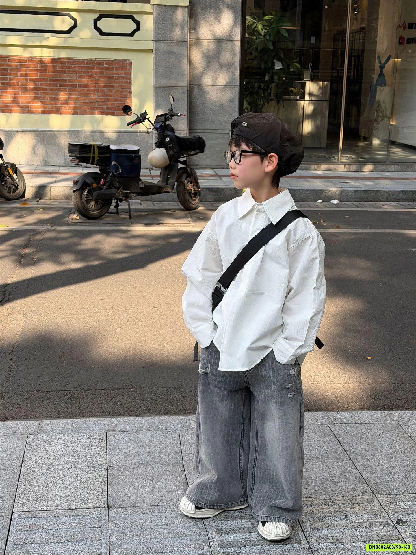 SƠ MI TRẮNG CỔ ĐỨC XẺ LƯNG FANSHU