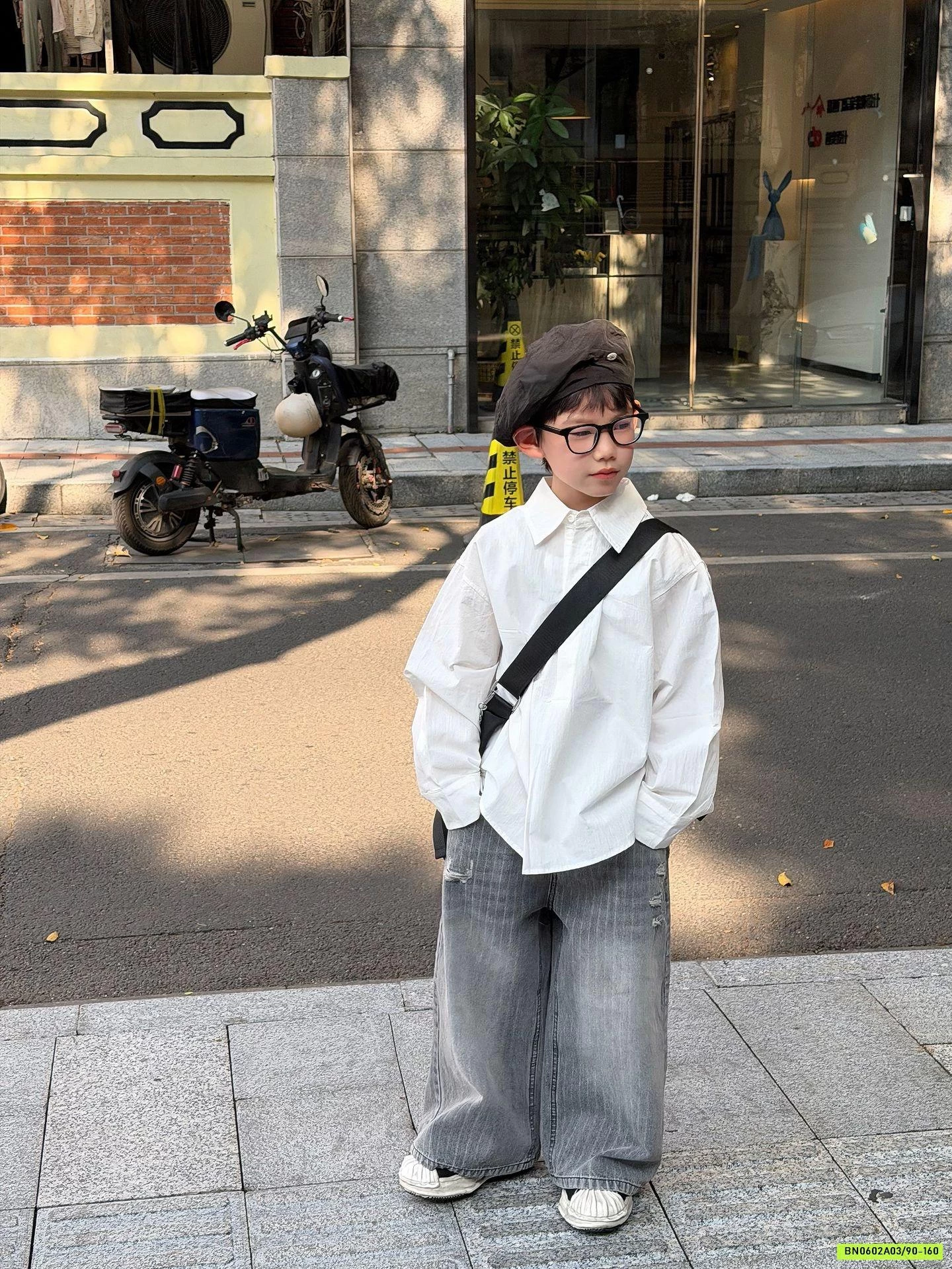 SƠ MI TRẮNG CỔ ĐỨC XẺ LƯNG FANSHU