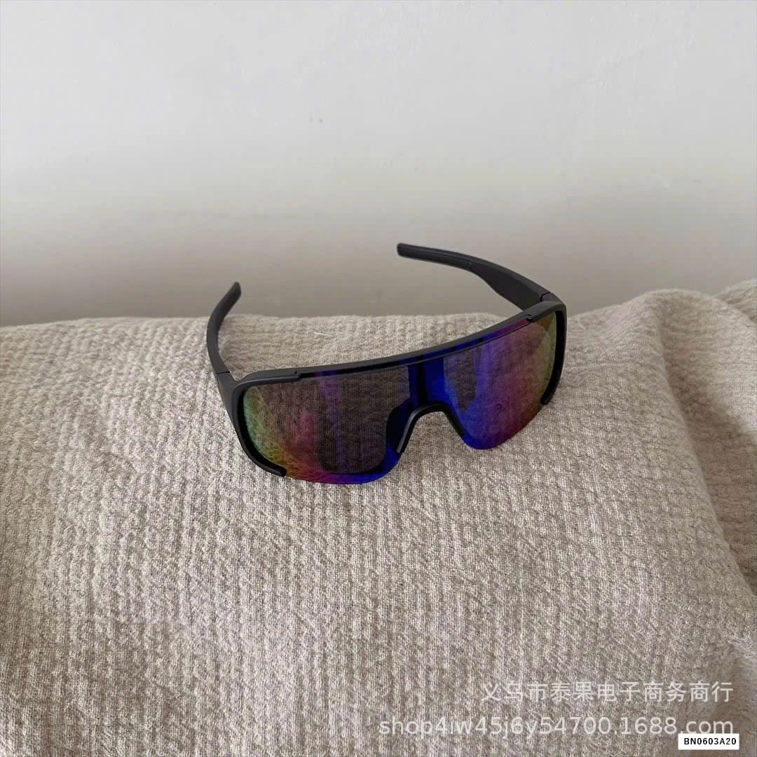 KÍNH MÁT PHIÊN BẢN MÙA HÈ