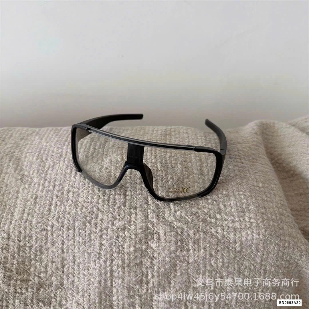 KÍNH MÁT PHIÊN BẢN MÙA HÈ