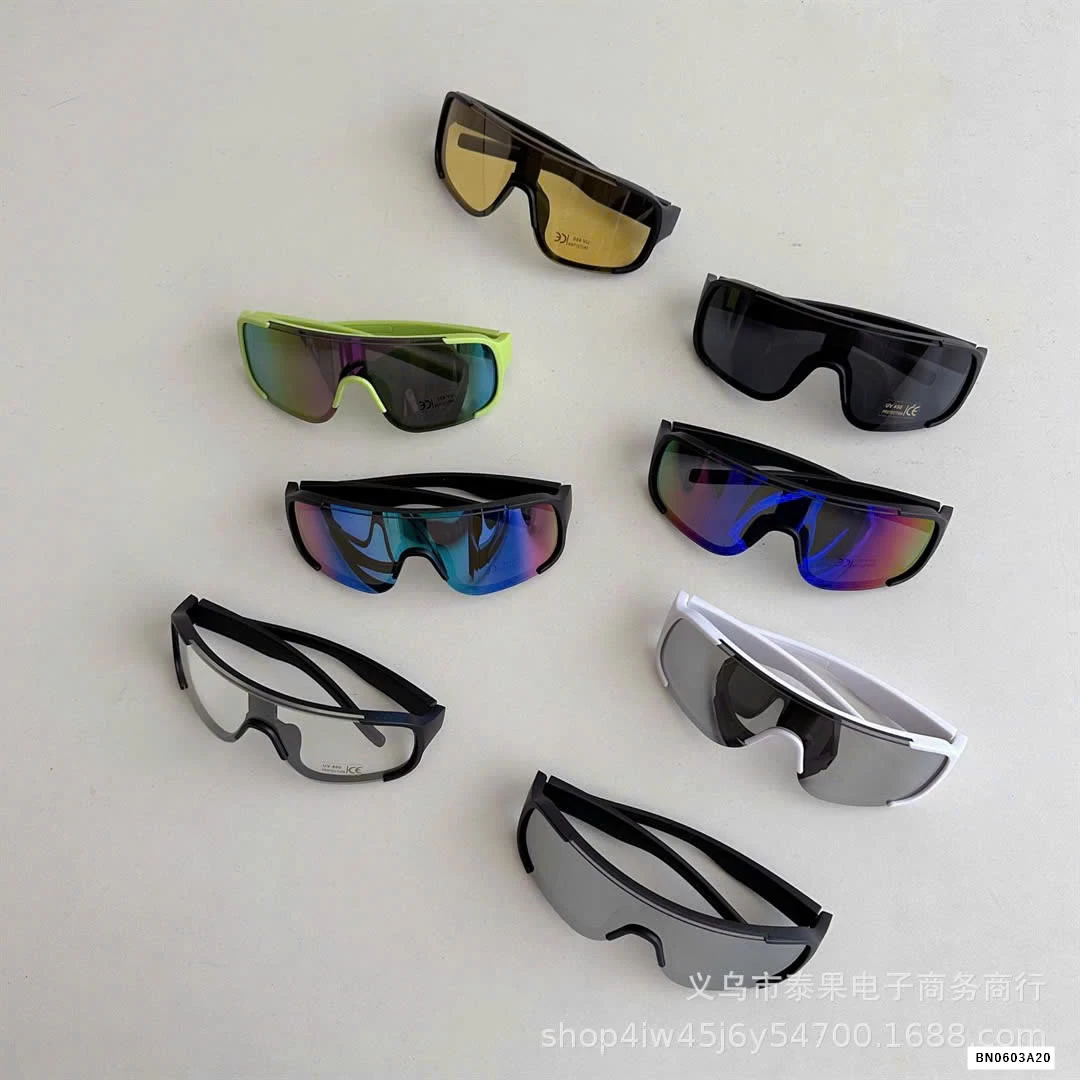 KÍNH MÁT PHIÊN BẢN MÙA HÈ