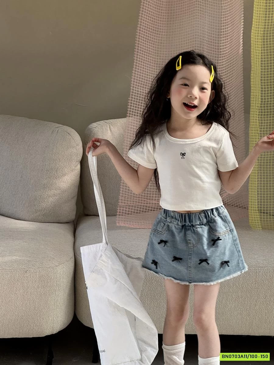 CHÂN VÁY JEANS GẮN NƠ YUKIDS